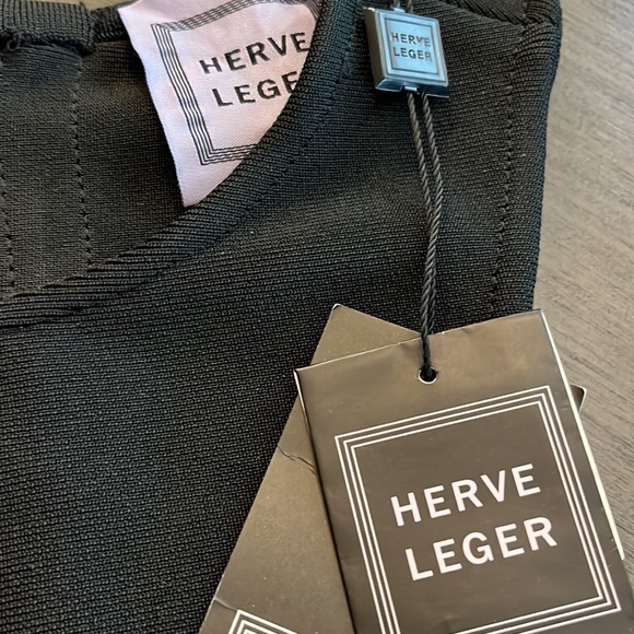 Super sexy sleeveless crop top. - Picture 2 of 6